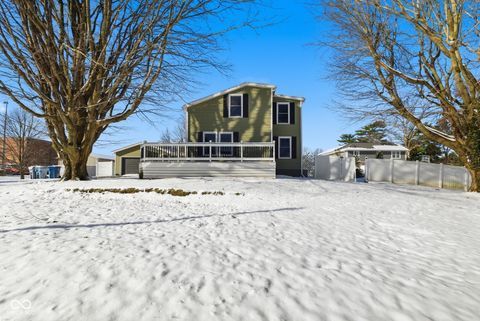 Photo of 15545 Hazel Dell Road, Noblesville, IN 46062 (MLS # 22075943)