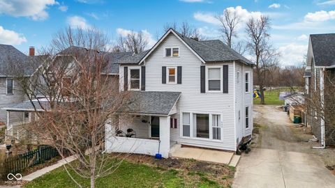 Photo of 690 E Jefferson Street, Franklin, IN 46131 (MLS # 22088920)