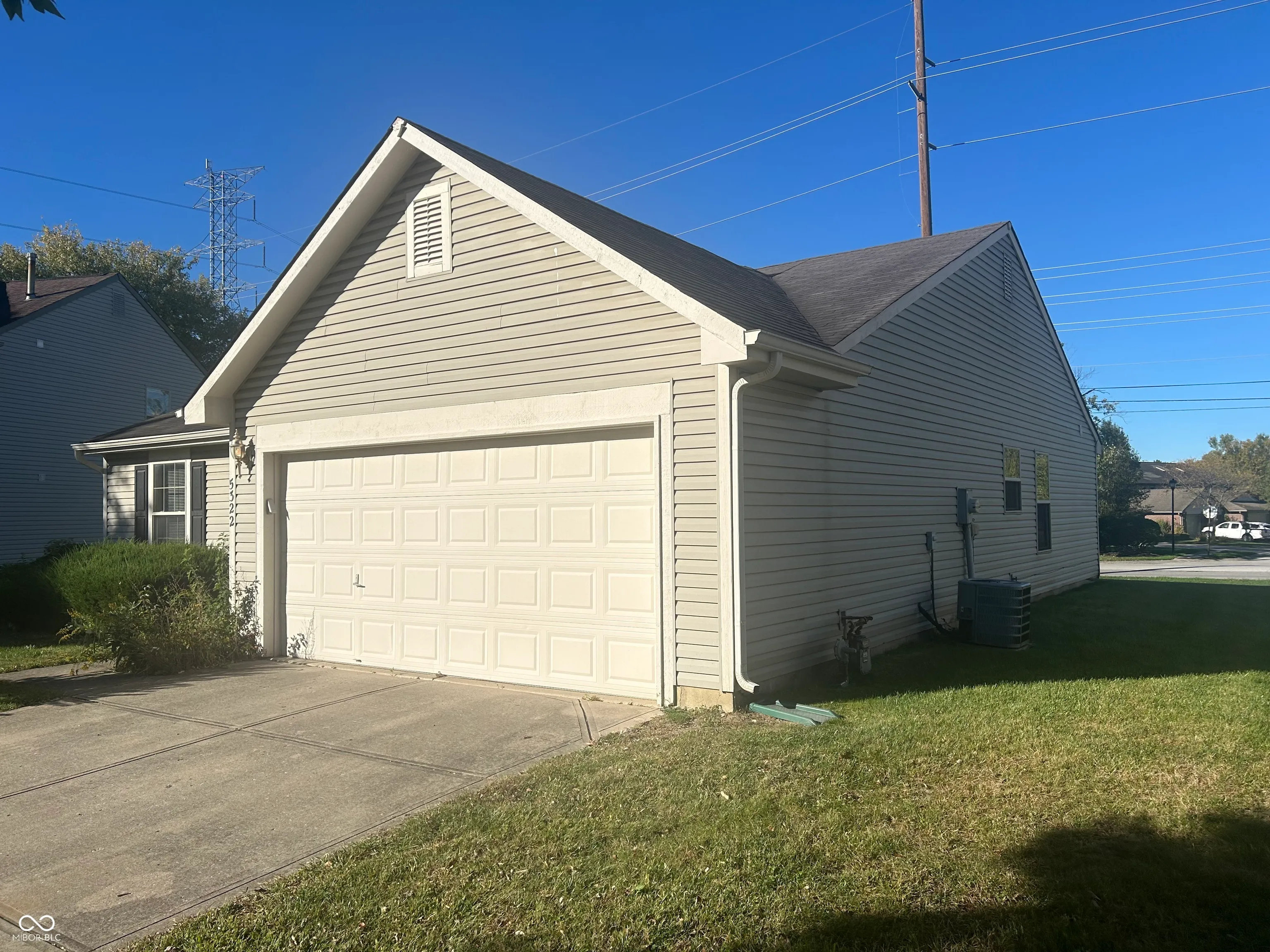 Indianapolis, Indiana 46254, United States, 4 Bedrooms Bedrooms, ,2 BathroomsBathrooms,Residential,Pending,37534