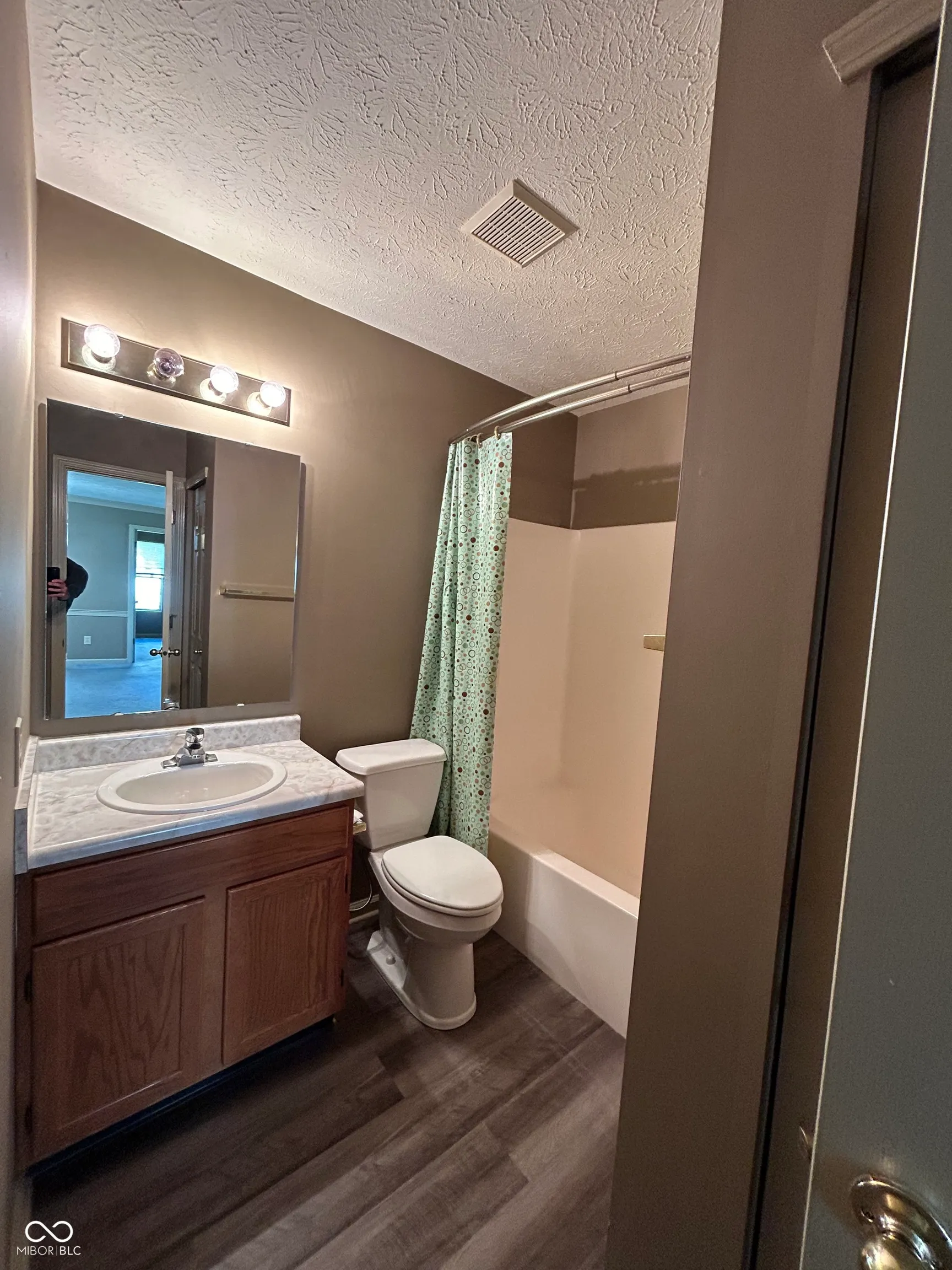 Indianapolis, Indiana 46254, United States, 4 Bedrooms Bedrooms, ,2 BathroomsBathrooms,Residential,Pending,37534