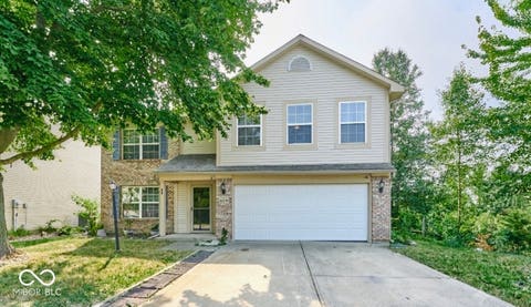 Photo of 827 Treyburn Lakes Way, Indianapolis, IN 46239 (MLS # 22117261)