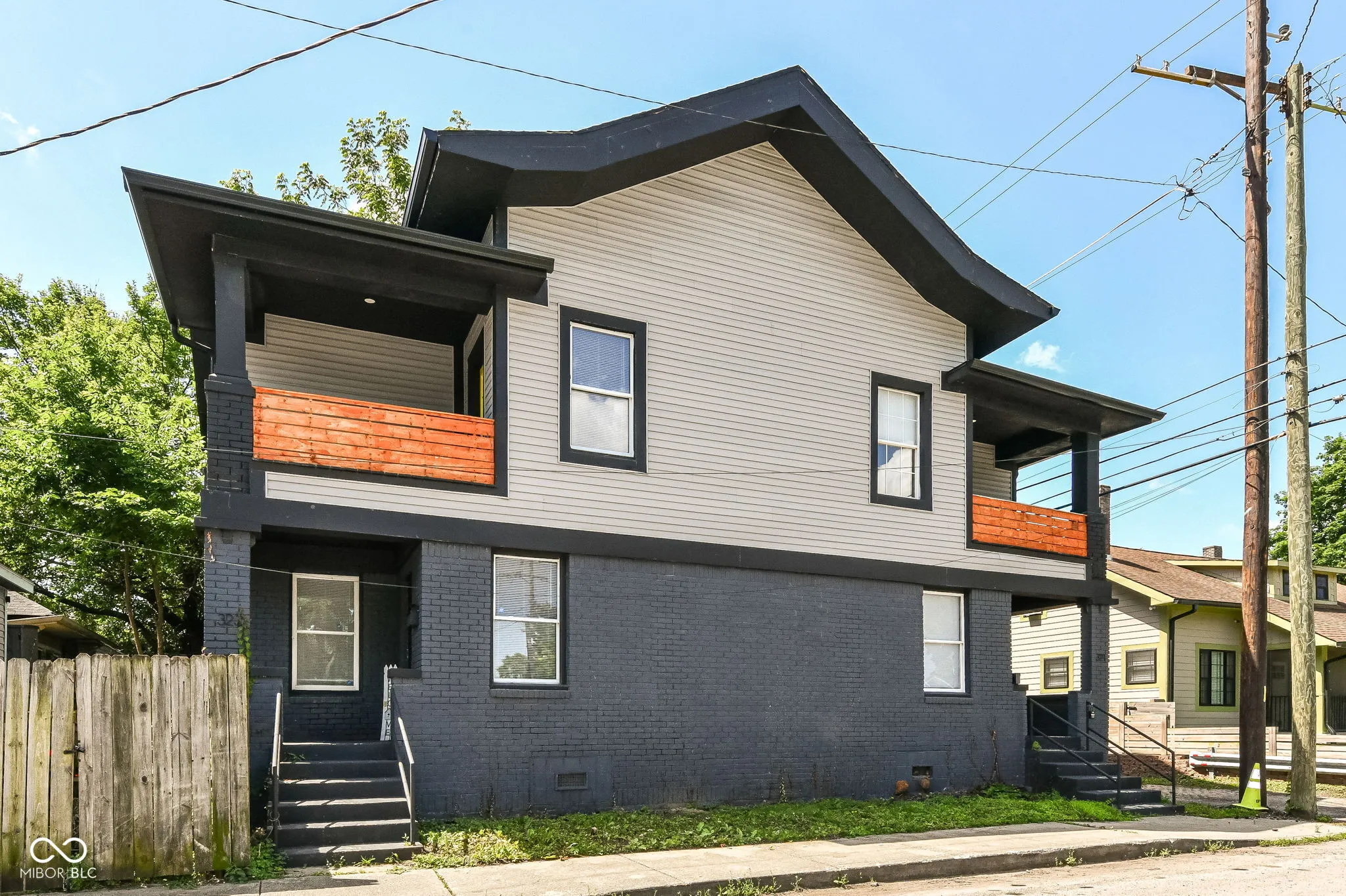 Indianapolis, Indiana 46205, United States, ,Residential,Active,160427