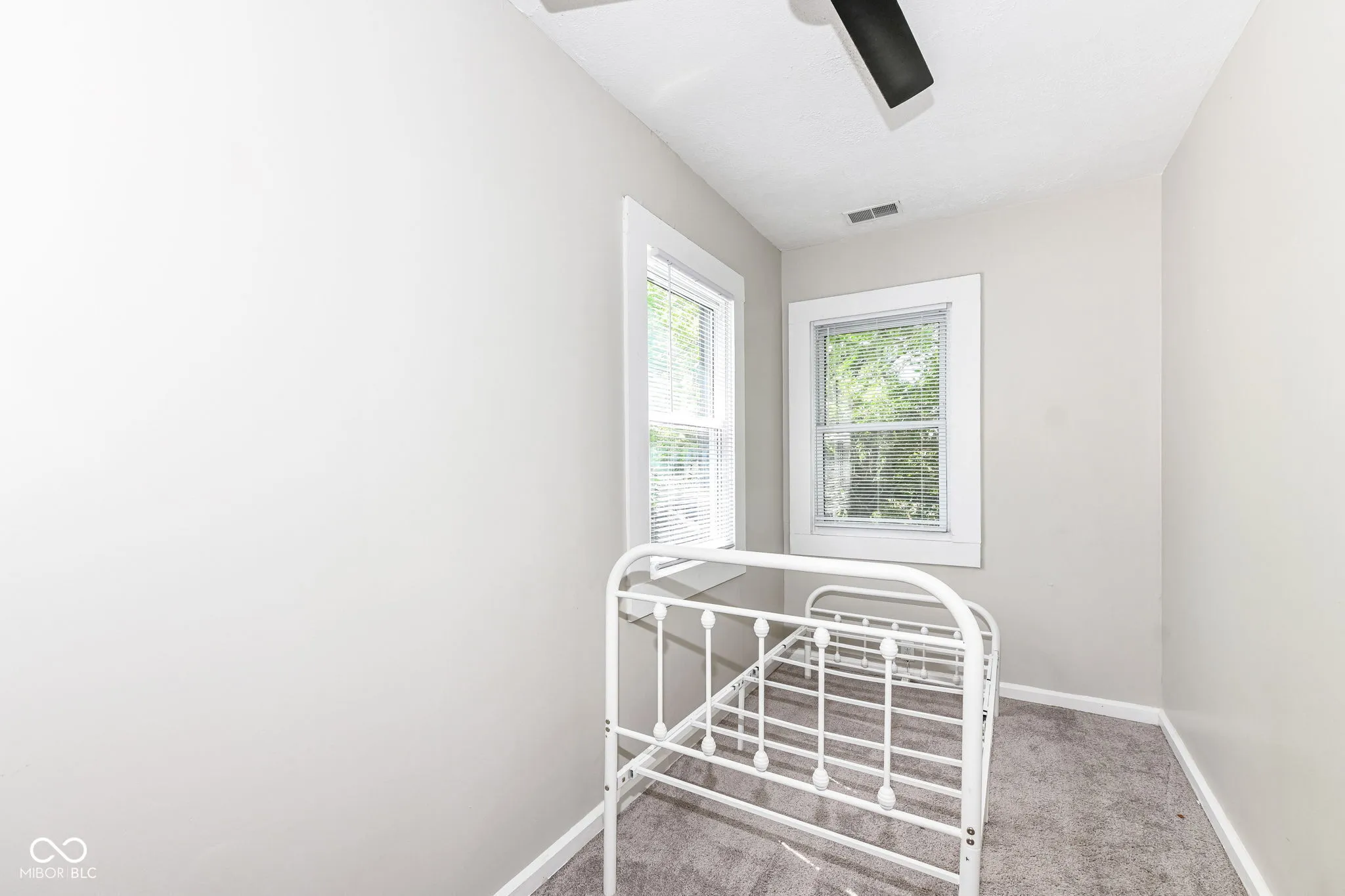 Indianapolis, Indiana 46205, United States, ,Residential,Active,160427