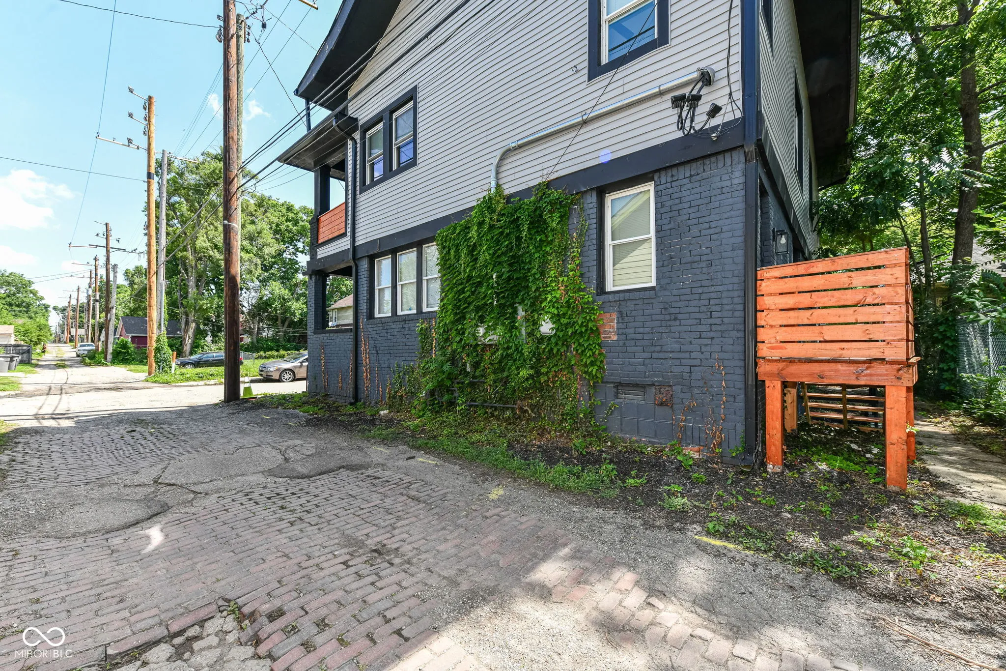 Indianapolis, Indiana 46205, United States, ,Residential,Active,160427