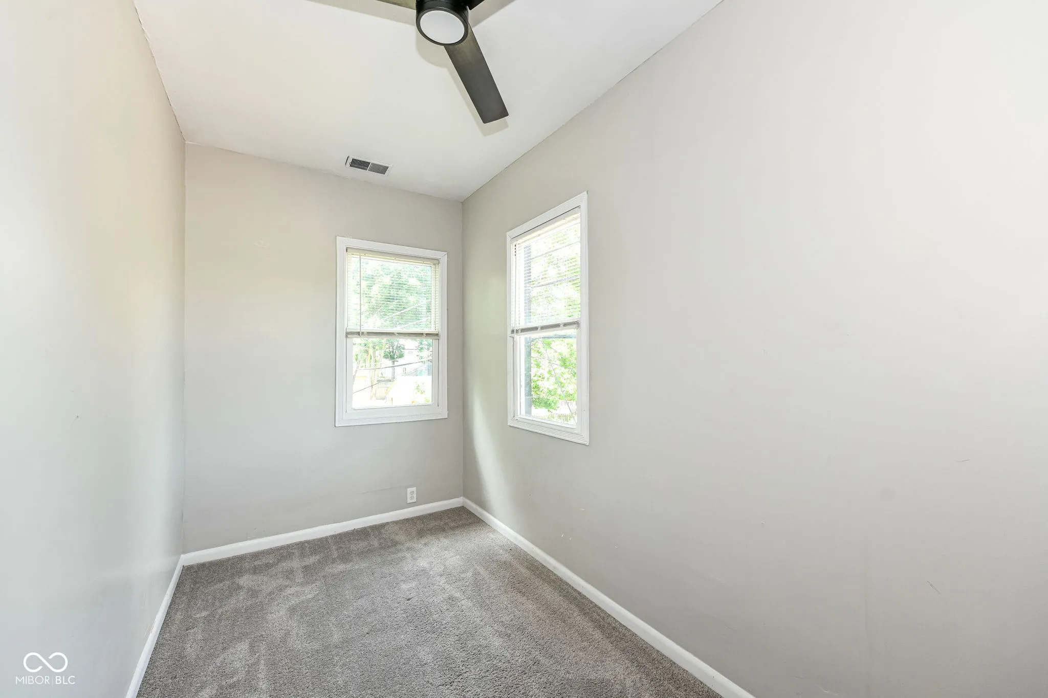 Indianapolis, Indiana 46205, United States, ,Residential,Active,160427