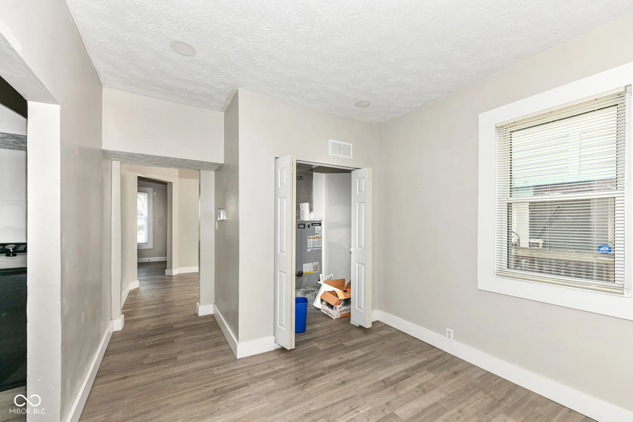 Indianapolis, Indiana 46205, United States, ,Residential,Active,160427