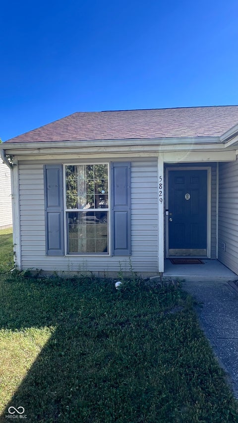 Photo of 5829 Brookville Lake Drive, Indianapolis, IN 46254 (MLS # 22125879)