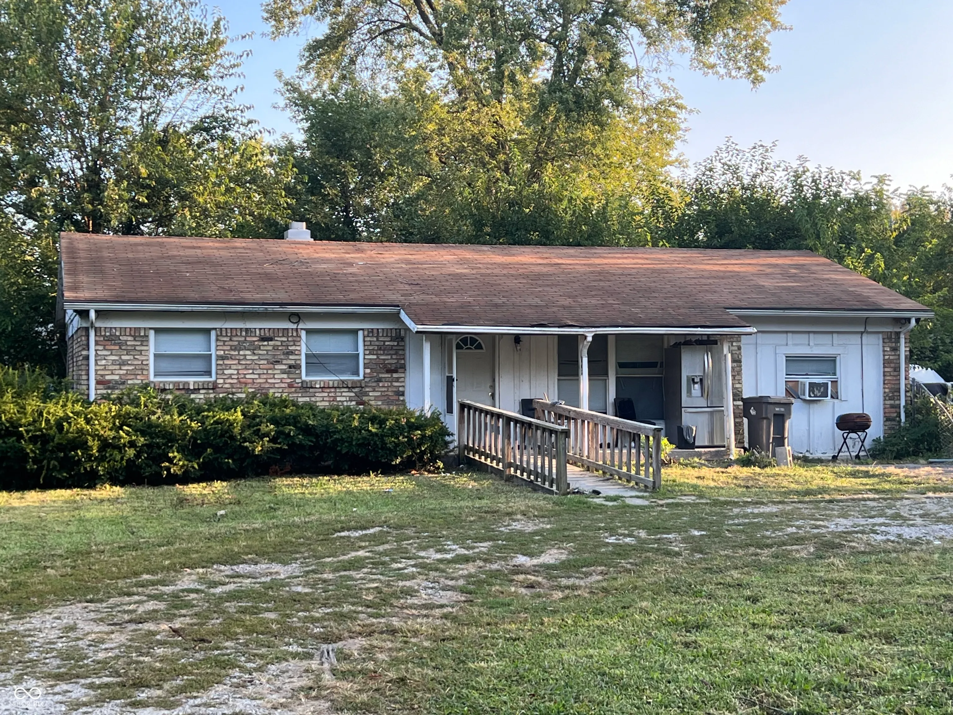 Indianapolis, Indiana 46226, United States, 3 Bedrooms Bedrooms, ,1 BathroomBathrooms,Residential,Pending,43217
