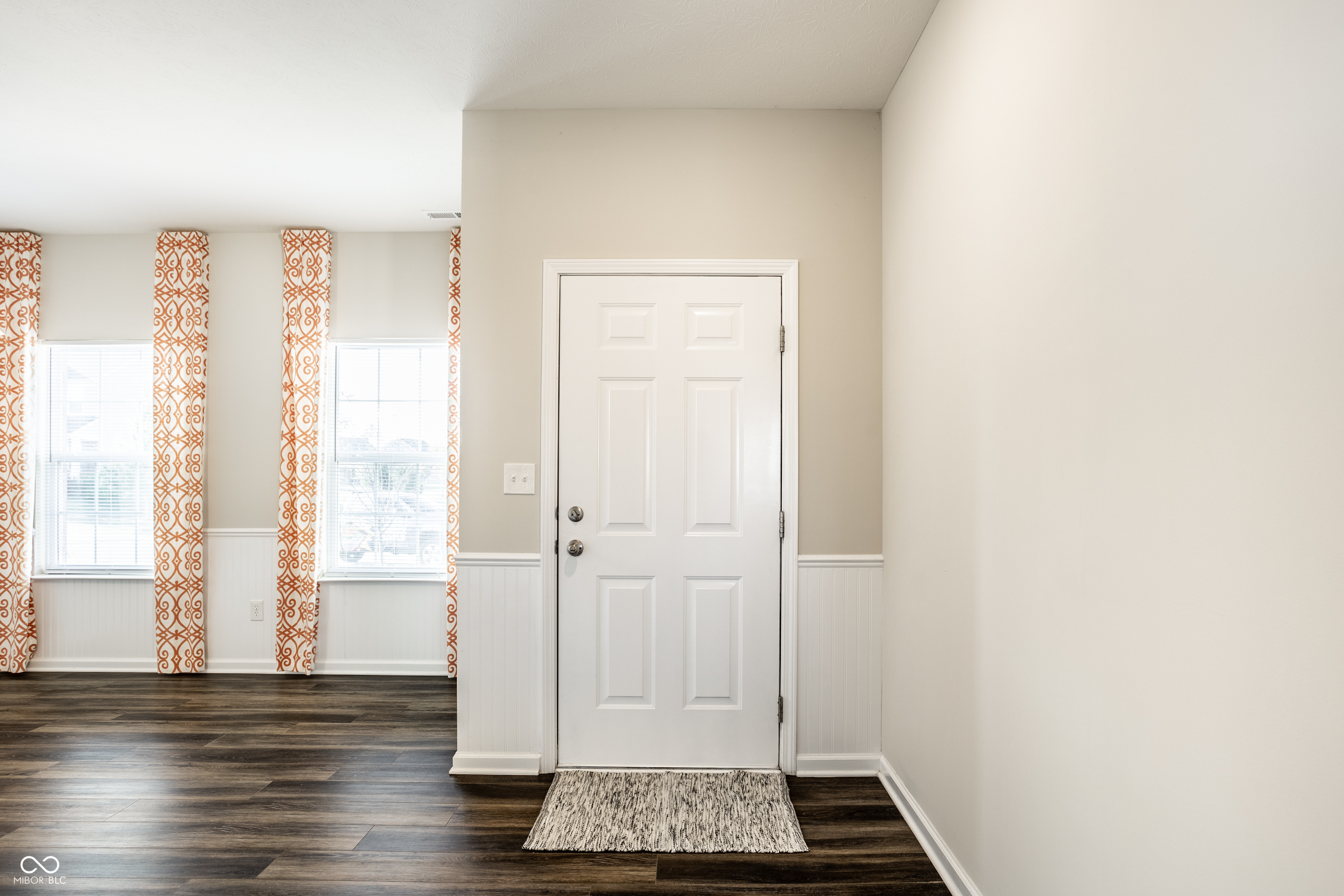 5986 Meadowview Drive