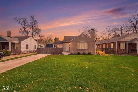 Photo of 5409 Indianola Avenue, Indianapolis, IN 46220 (MLS # 22093018)