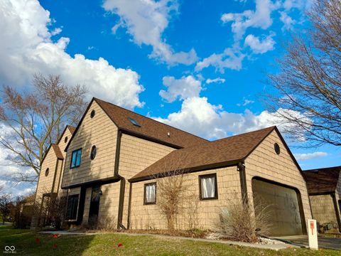 Photo of 9728 Revere Way, Indianapolis, IN 46250 (MLS # 22091589)