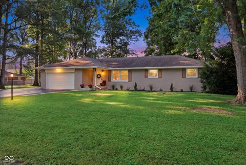 Photo of 4839 W Oak Drive, New Palestine, IN 46163 (MLS # 22122227)