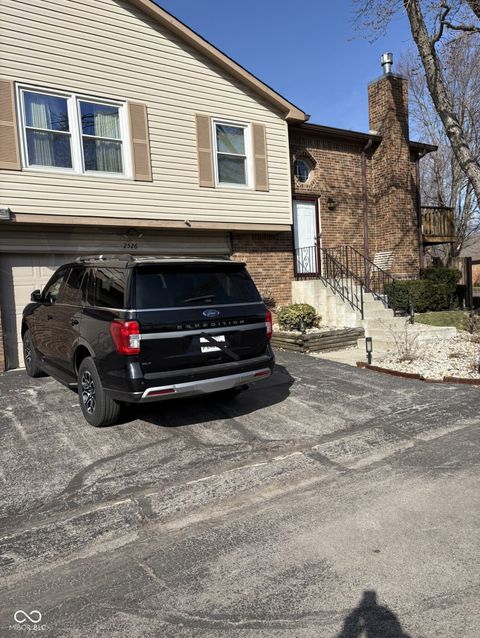 Photo of 2526 N Willow Way, Indianapolis, IN 46268 (MLS # 22087557)