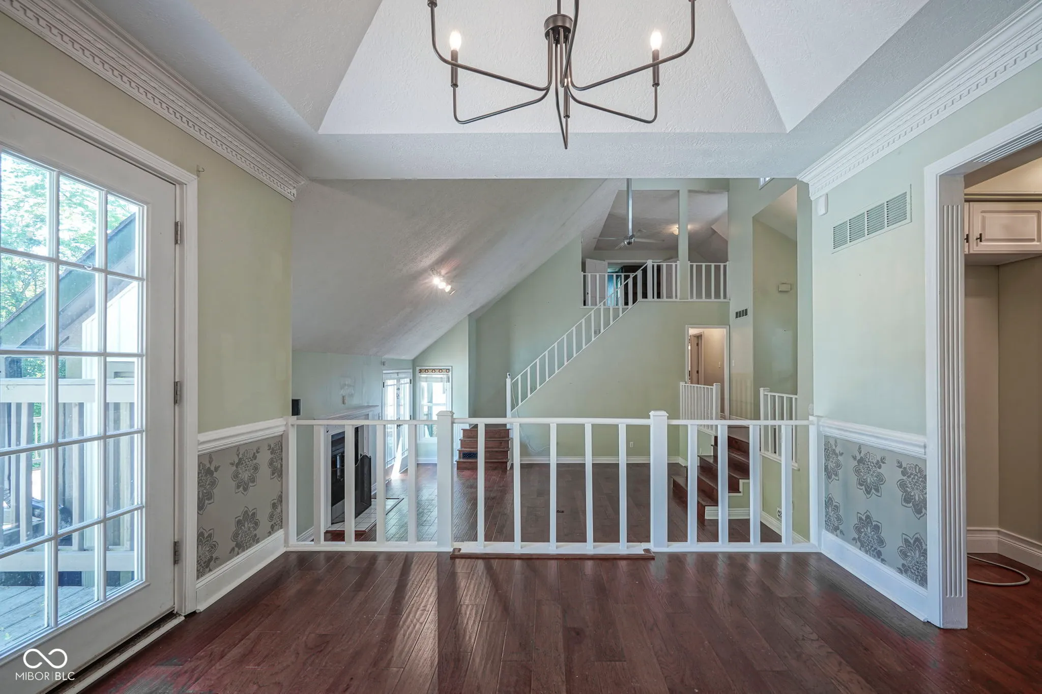 Carmel, Indiana 46032, United States, 3 Bedrooms Bedrooms, ,3 BathroomsBathrooms,Residential,Active,198541