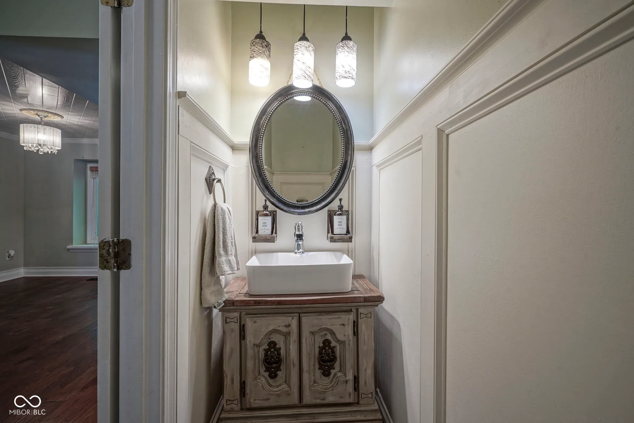 Carmel, Indiana 46032, United States, 3 Bedrooms Bedrooms, ,3 BathroomsBathrooms,Residential,Active,198541