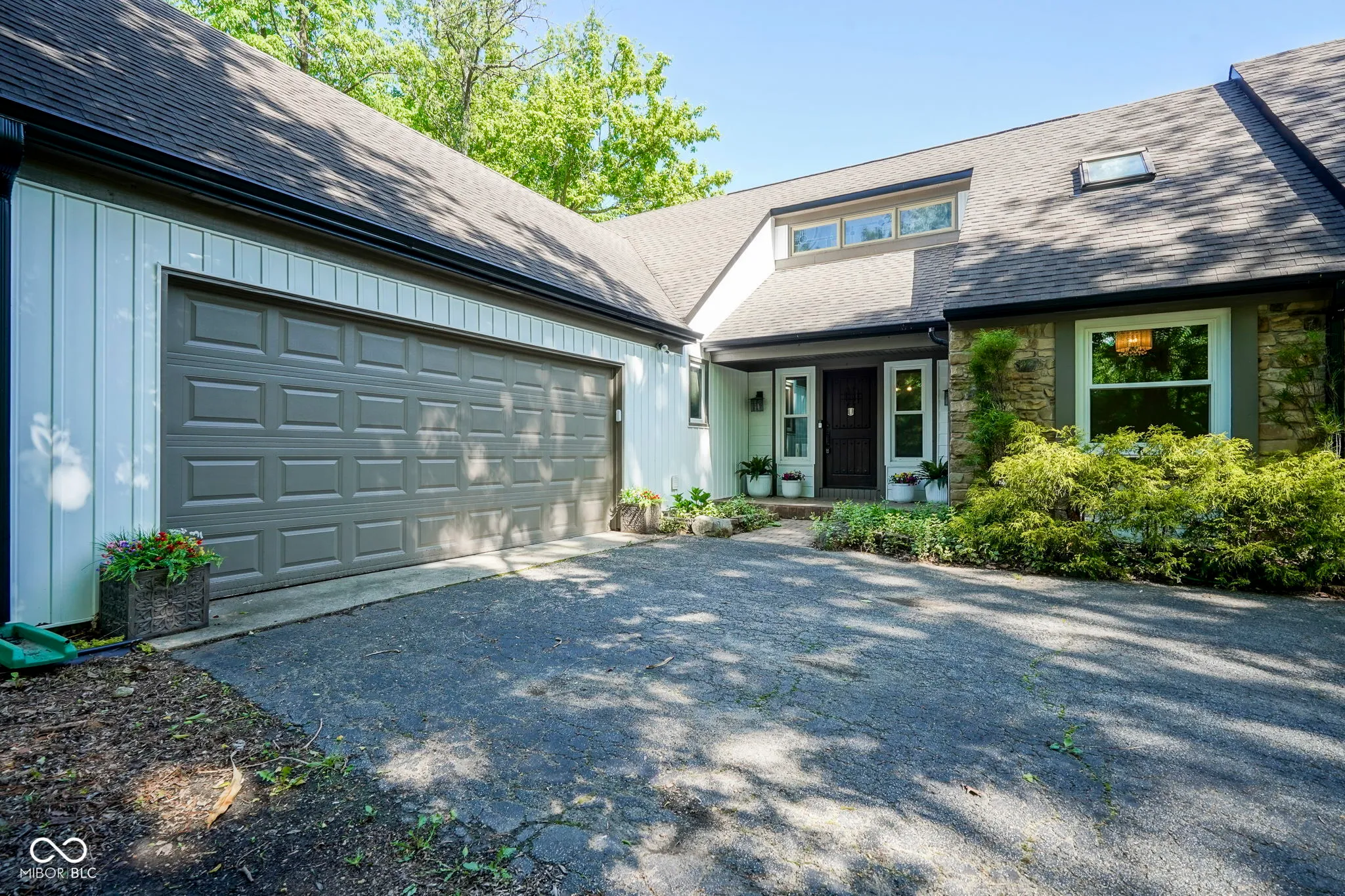 Carmel, Indiana 46032, United States, 3 Bedrooms Bedrooms, ,3 BathroomsBathrooms,Residential,Active,198541