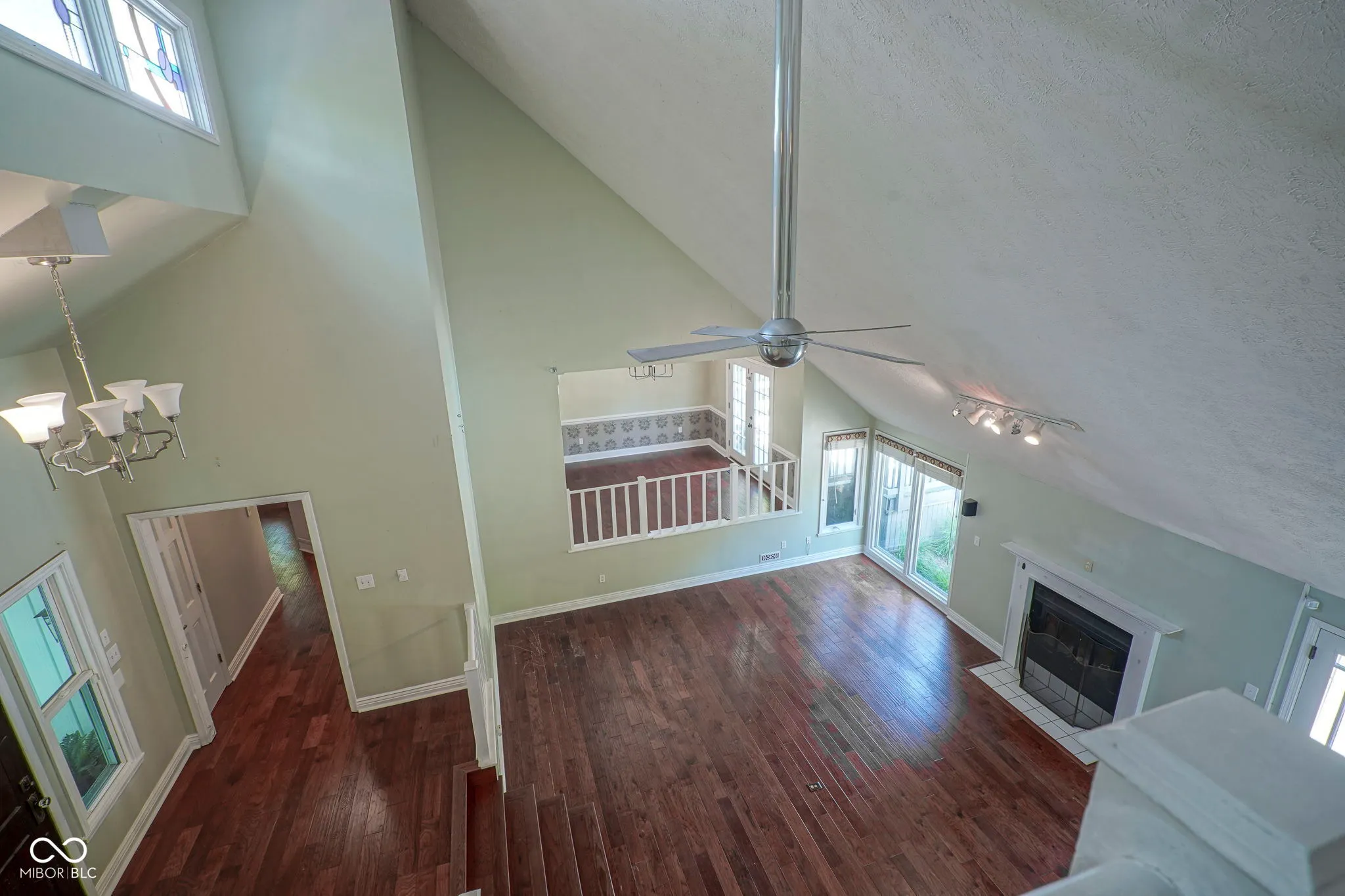 Carmel, Indiana 46032, United States, 3 Bedrooms Bedrooms, ,3 BathroomsBathrooms,Residential,Active,198541