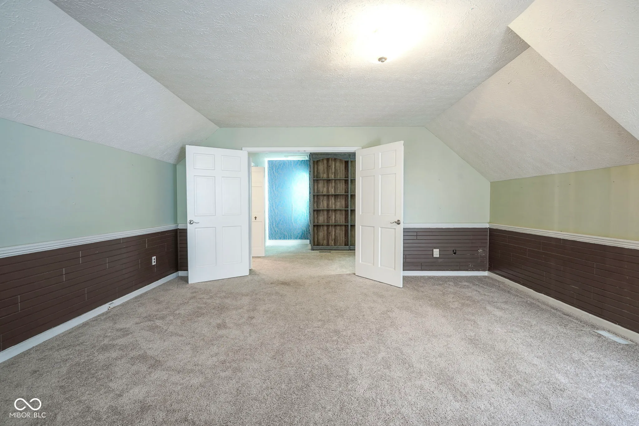 Carmel, Indiana 46032, United States, 3 Bedrooms Bedrooms, ,3 BathroomsBathrooms,Residential,Active,198541