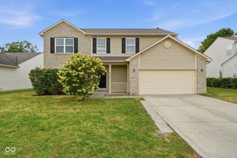 Photo of 5320 Sandwood Drive, Indianapolis, IN 46235 (MLS # 22125655)