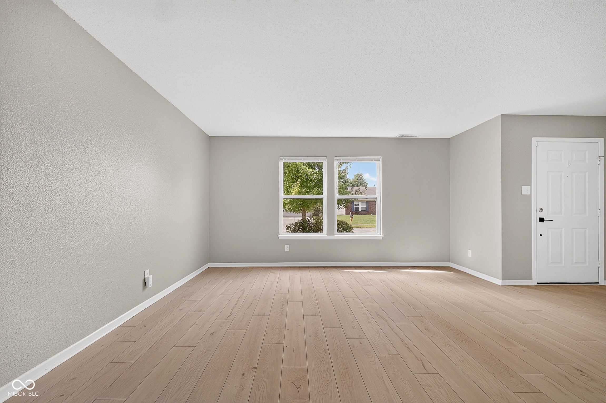 14387 Forsythia Lane