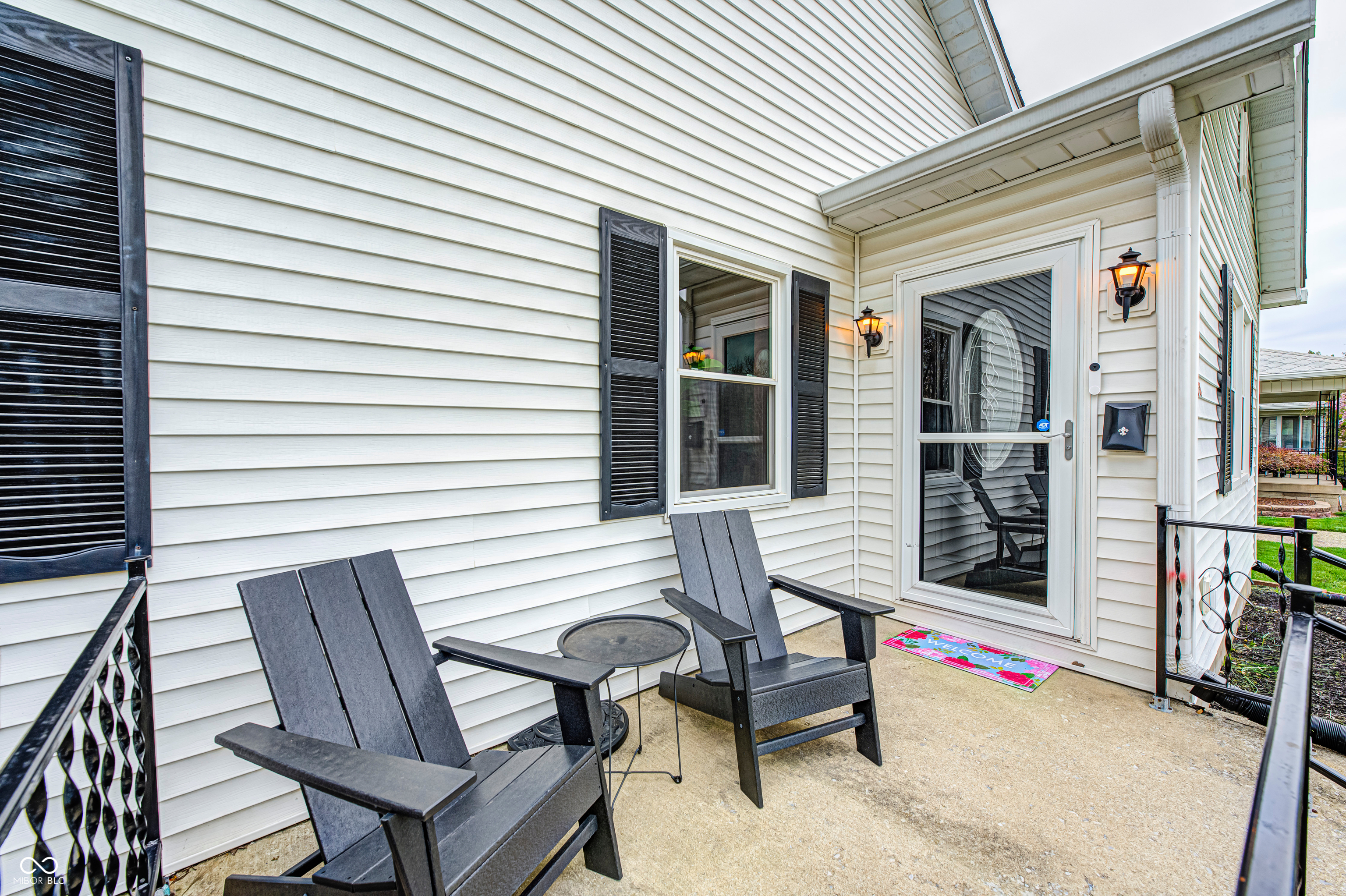 438 N 11th Avenue