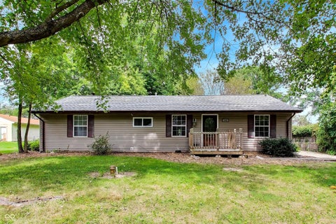 Photo of 786 E 400 N, Greenfield, IN 46140 (MLS # 22125066)