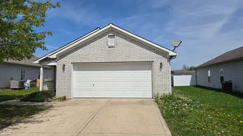 5609 Sweet River Drive, Indianapolis, IN 46221 - MLS#: 22033930