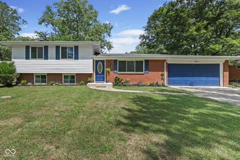 Photo of 1225 Hathaway Drive, Indianapolis, IN 46229 (MLS # 22115010)