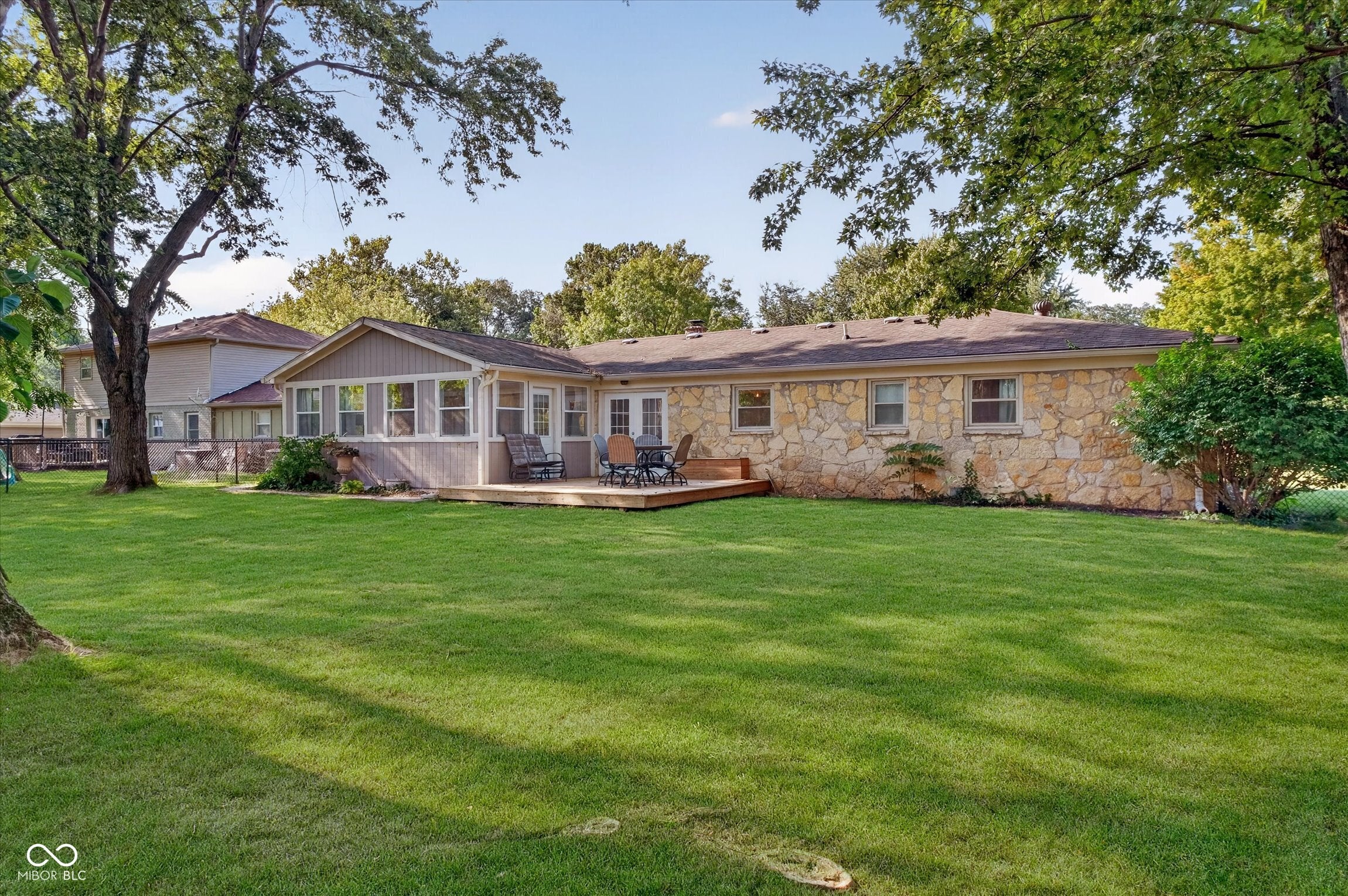 709 Elmwood Circle