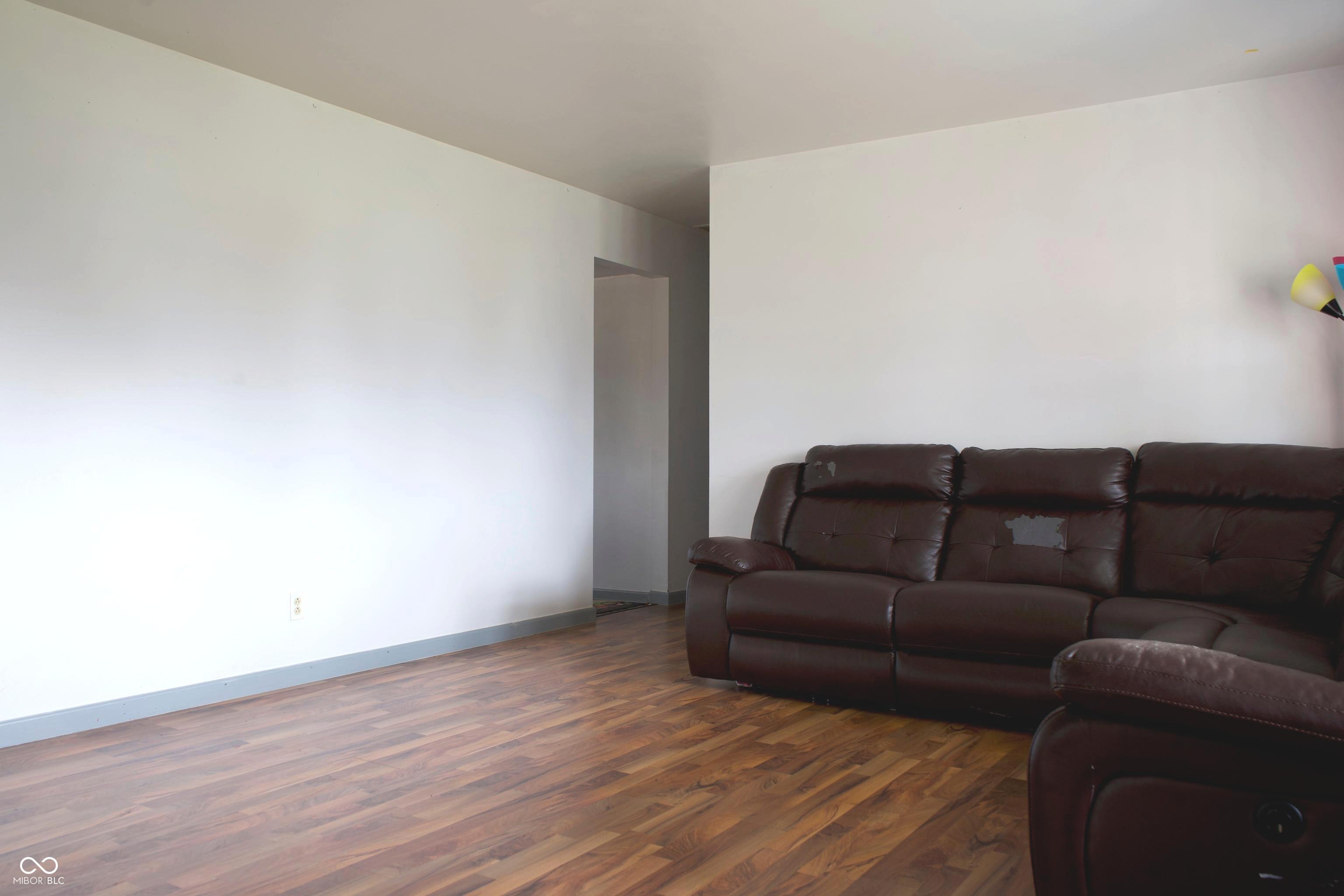 8207 S Talbott Avenue