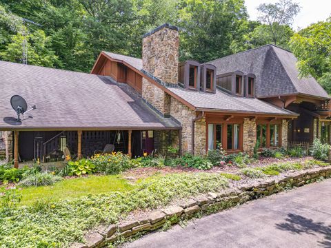 935 State Road 135 S Nashville IN 47448