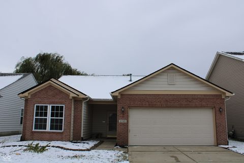Photo of 6549 Southern Cross Drive, Indianapolis, IN 46237 (MLS # 22076822)