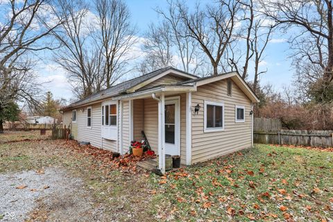 Photo of 1427 Ruth Drive, Indianapolis, IN 46240 (MLS # 22079808)