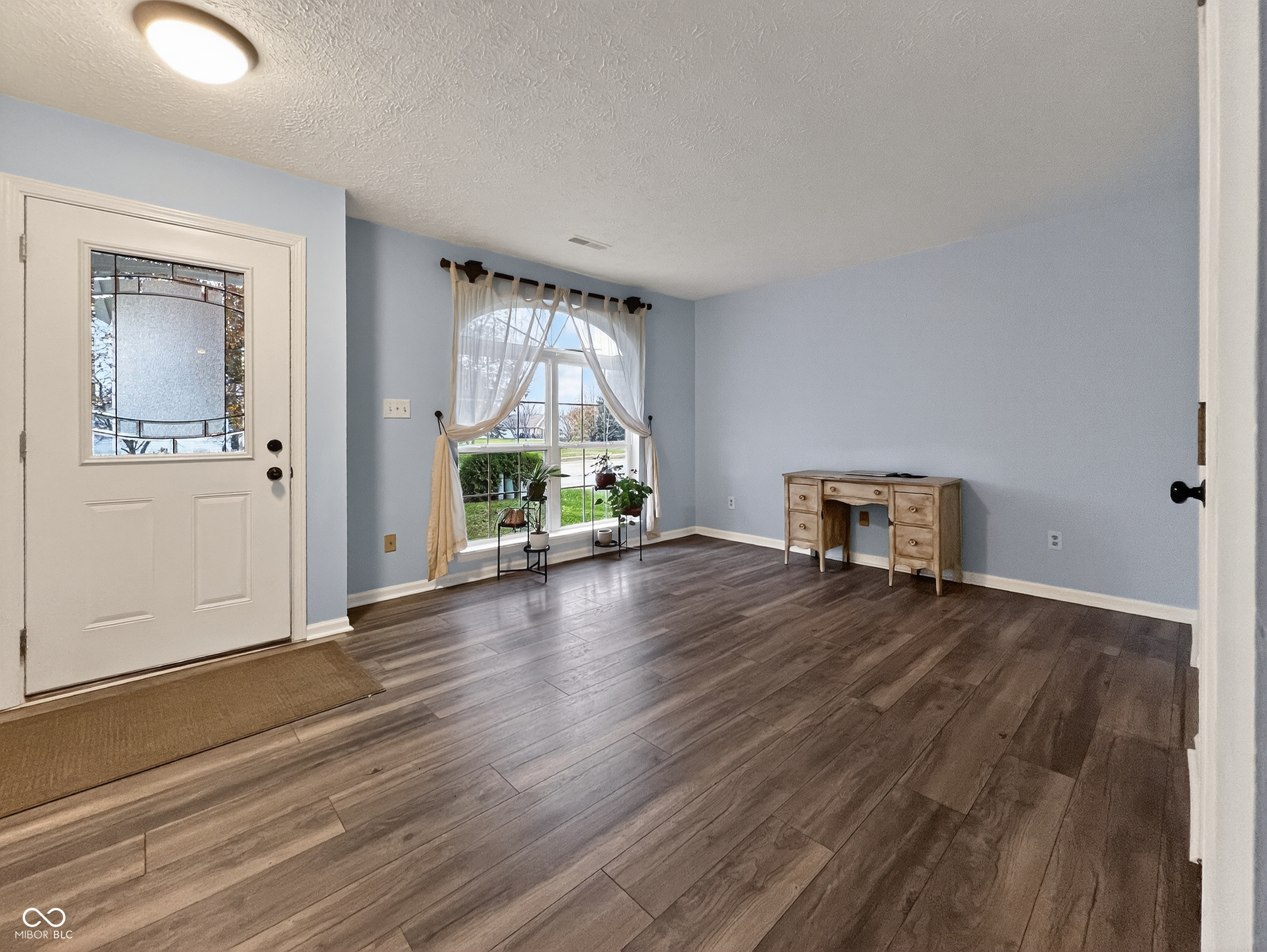 6743 Lexington Circle