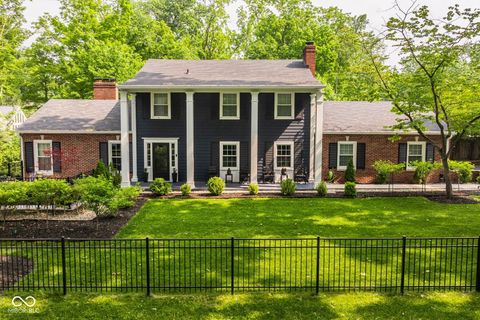 Photo of 654 E 79th Street, Indianapolis, IN 46240 (MLS # 22094763)