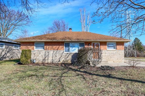 749 S 4th Avenue Beech Grove IN 46107