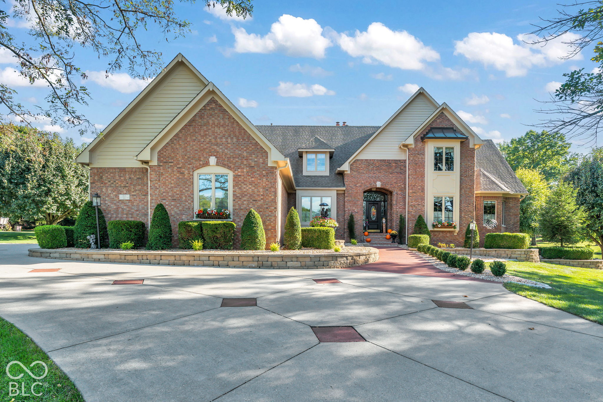 3935 W Smokey Row Road