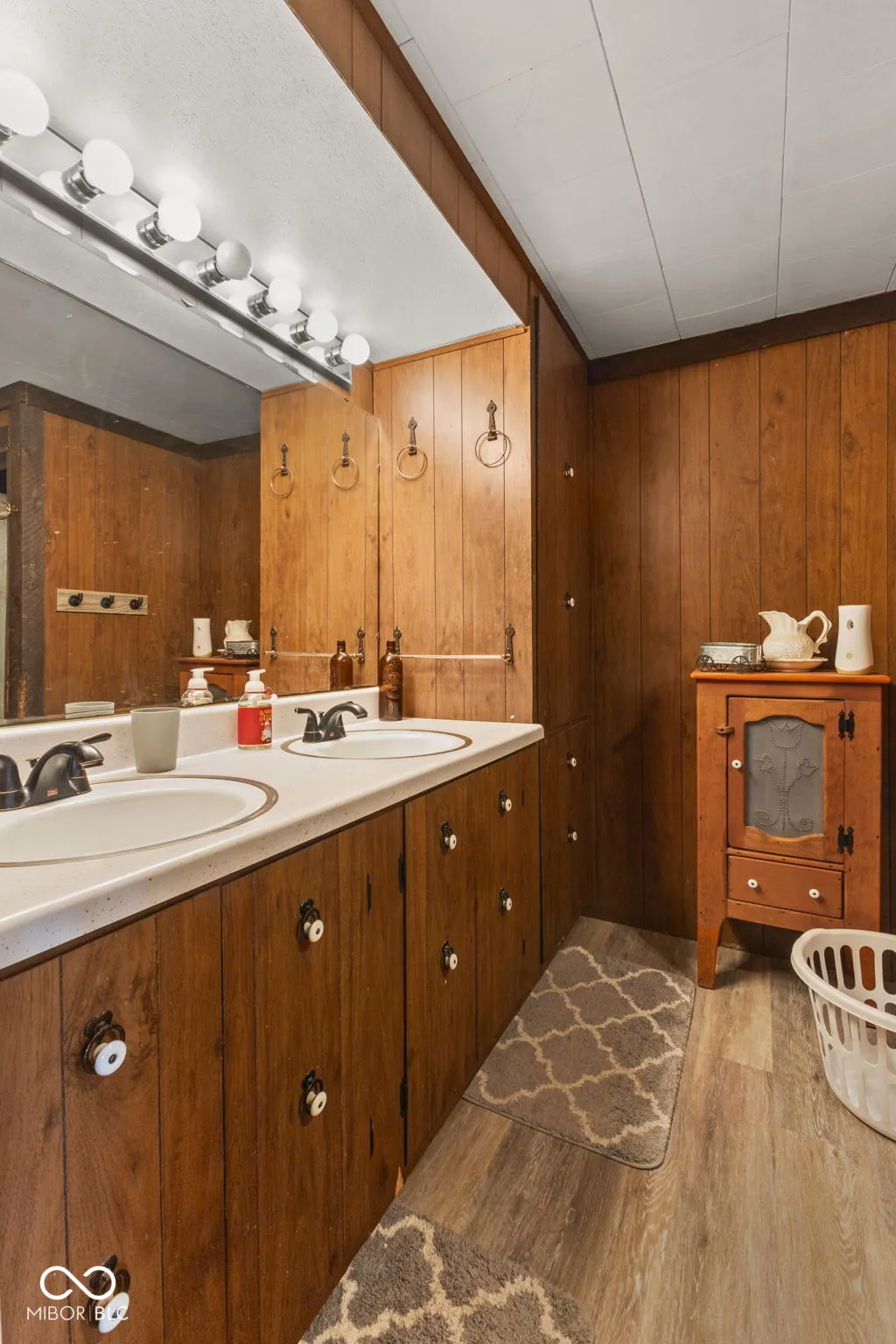 Frankfort, Indiana 46041, United States, 3 Bedrooms Bedrooms, ,2 BathroomsBathrooms,Residential,Pending,4363