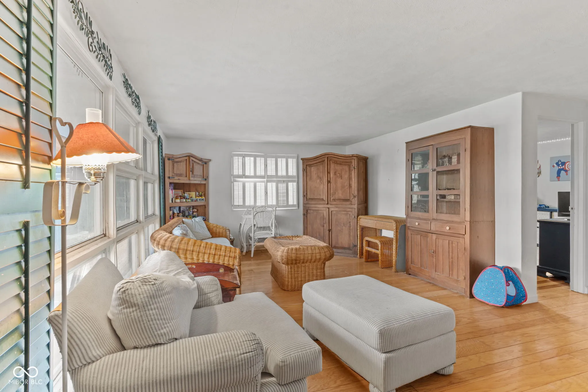 Frankfort, Indiana 46041, United States, 3 Bedrooms Bedrooms, ,2 BathroomsBathrooms,Residential,Pending,4363