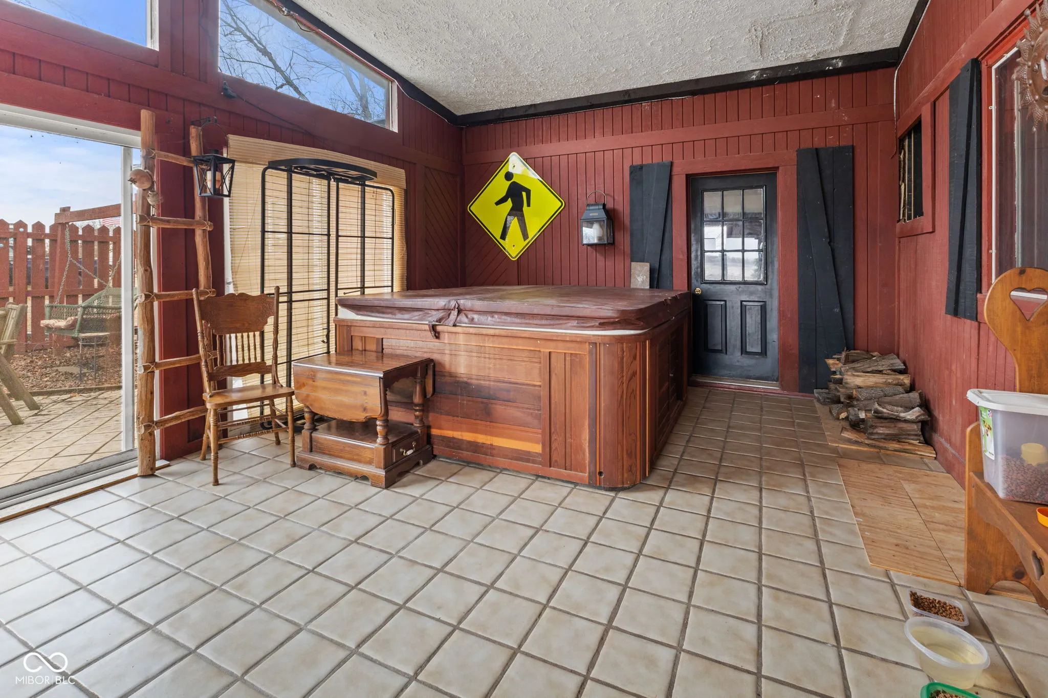 Frankfort, Indiana 46041, United States, 3 Bedrooms Bedrooms, ,2 BathroomsBathrooms,Residential,Pending,4363