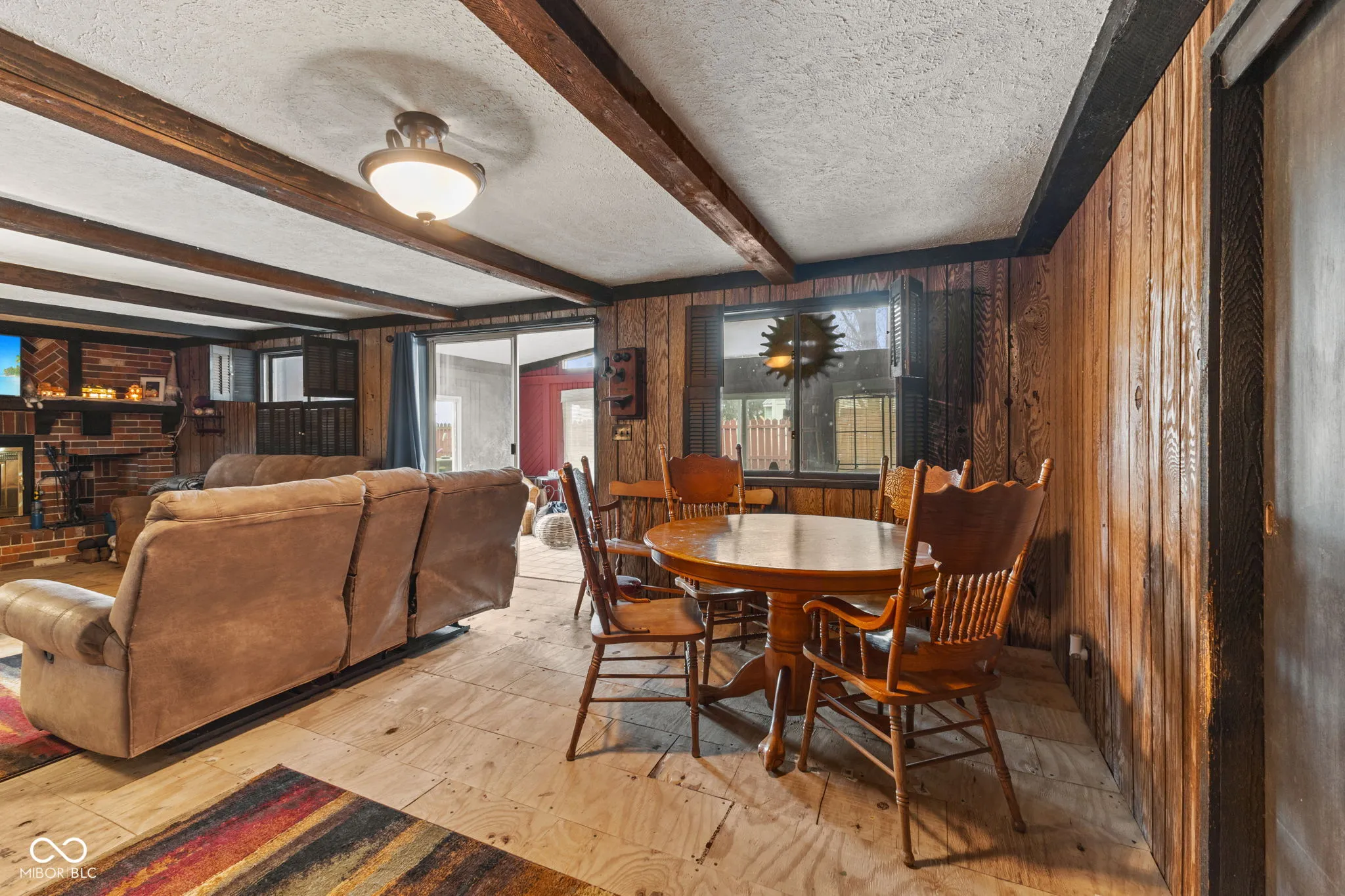 Frankfort, Indiana 46041, United States, 3 Bedrooms Bedrooms, ,2 BathroomsBathrooms,Residential,Pending,4363