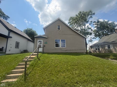 Photo of 1321 S B Street, Elwood, IN 46036 (MLS # 22116689)