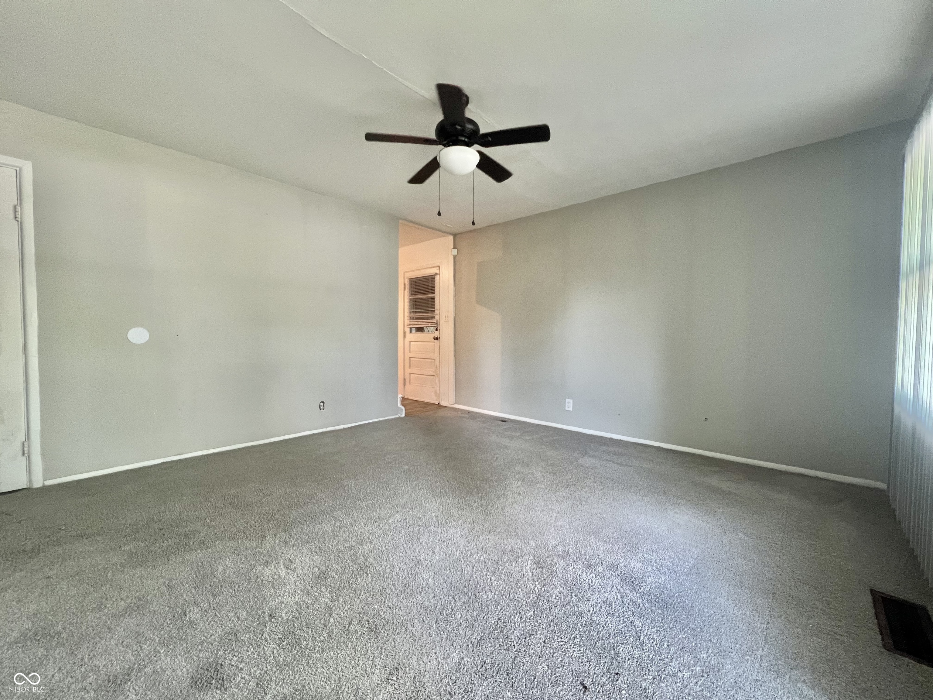 4939 N Kitley Avenue