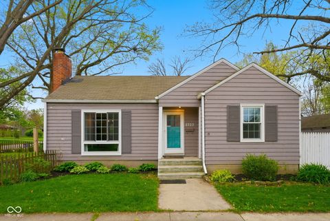 Photo of 2723 Ryan Drive, Indianapolis, IN 46220 (MLS # 22094674)