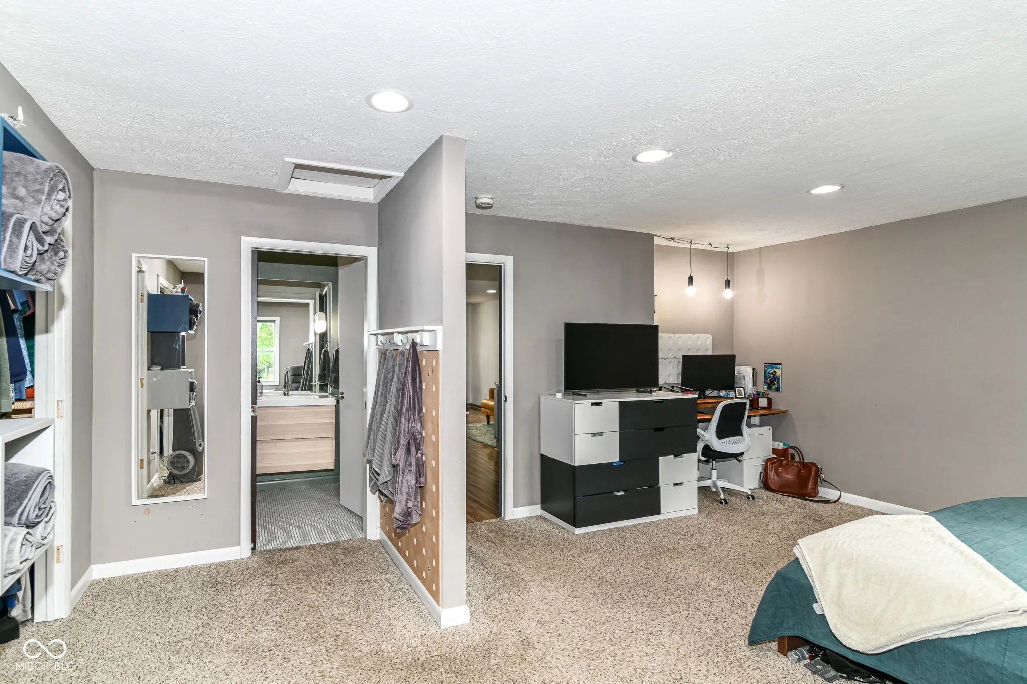 Indianapolis, Indiana 46260, United States, 3 Bedrooms Bedrooms, ,2 BathroomsBathrooms,Residential,Active,140336