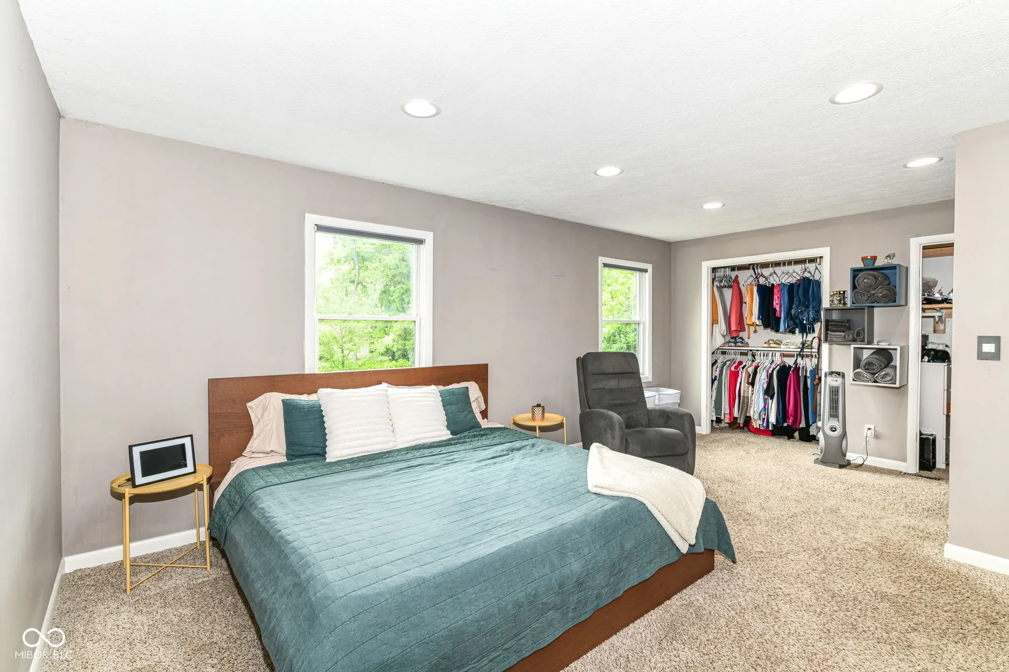 Indianapolis, Indiana 46260, United States, 3 Bedrooms Bedrooms, ,2 BathroomsBathrooms,Residential,Active,140336