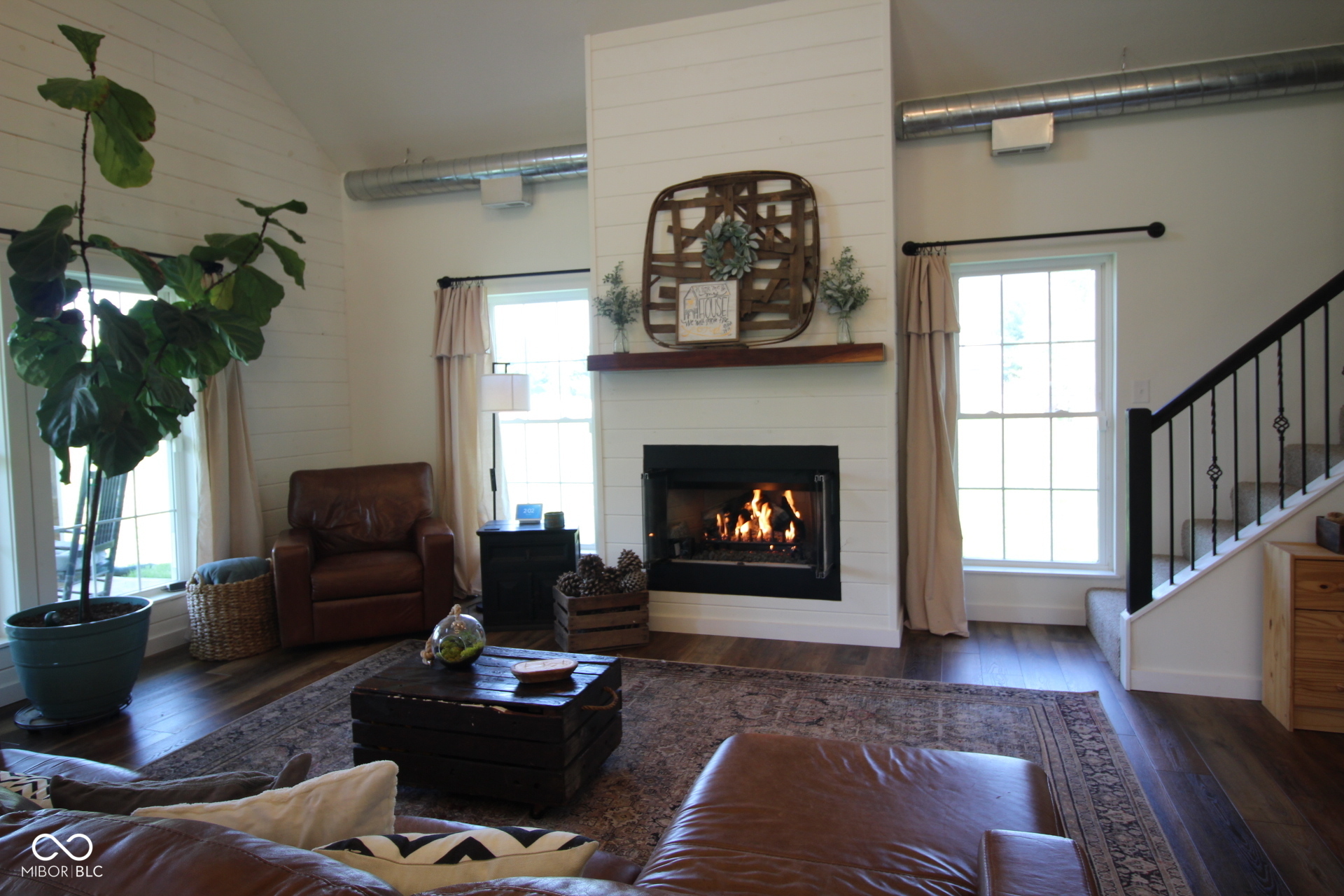 12472 E County Road 600 South Road
