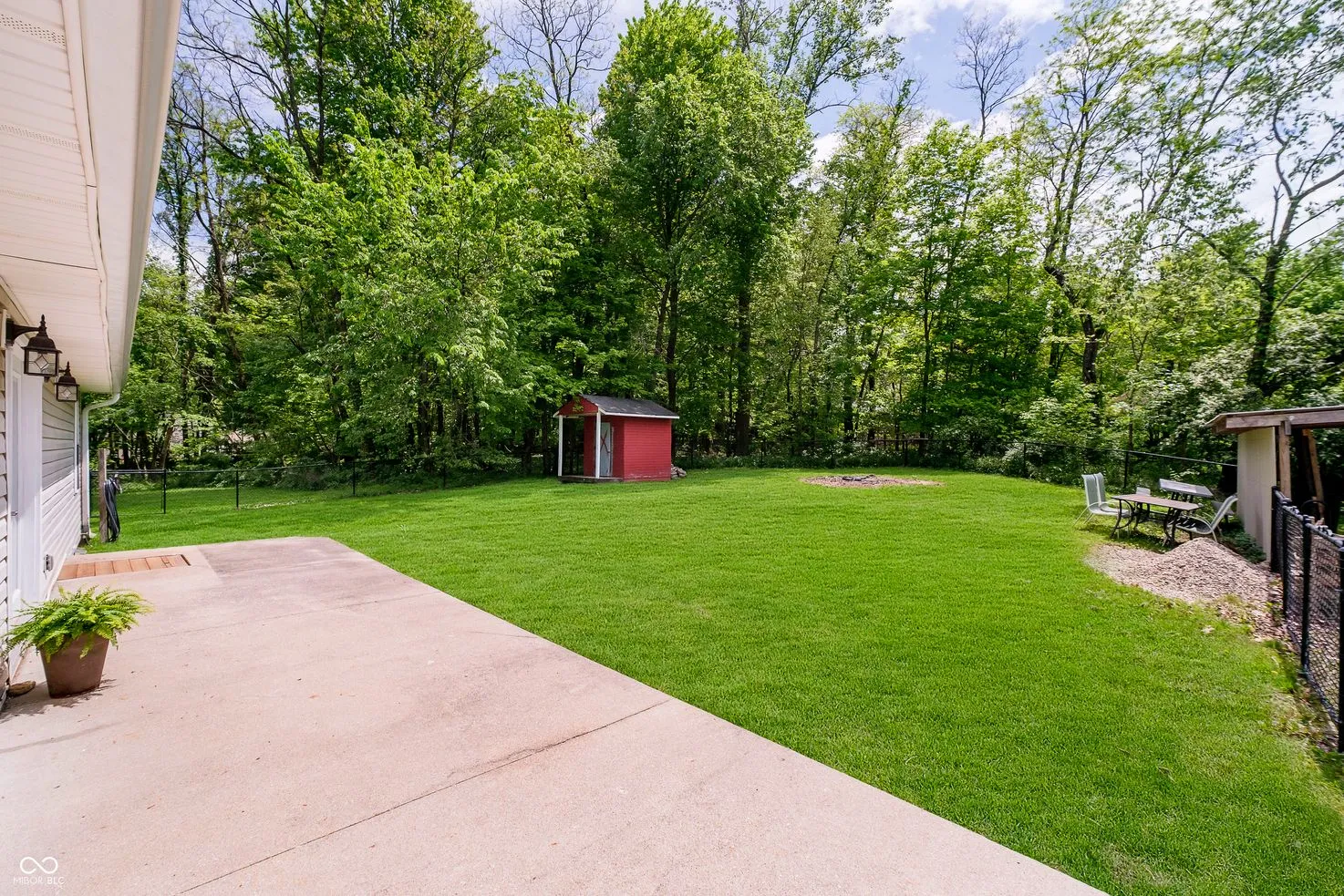 Mooresville, Indiana 46158, United States, 3 Bedrooms Bedrooms, ,1 BathroomBathrooms,Residential,Pending,127136