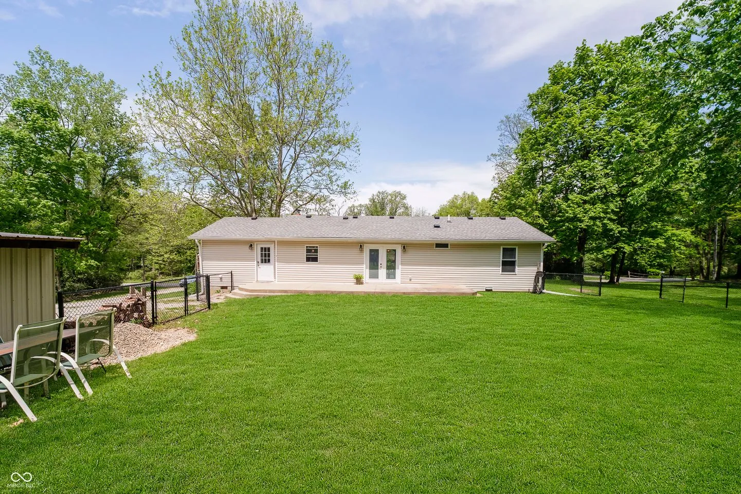 Mooresville, Indiana 46158, United States, 3 Bedrooms Bedrooms, ,1 BathroomBathrooms,Residential,Pending,127136