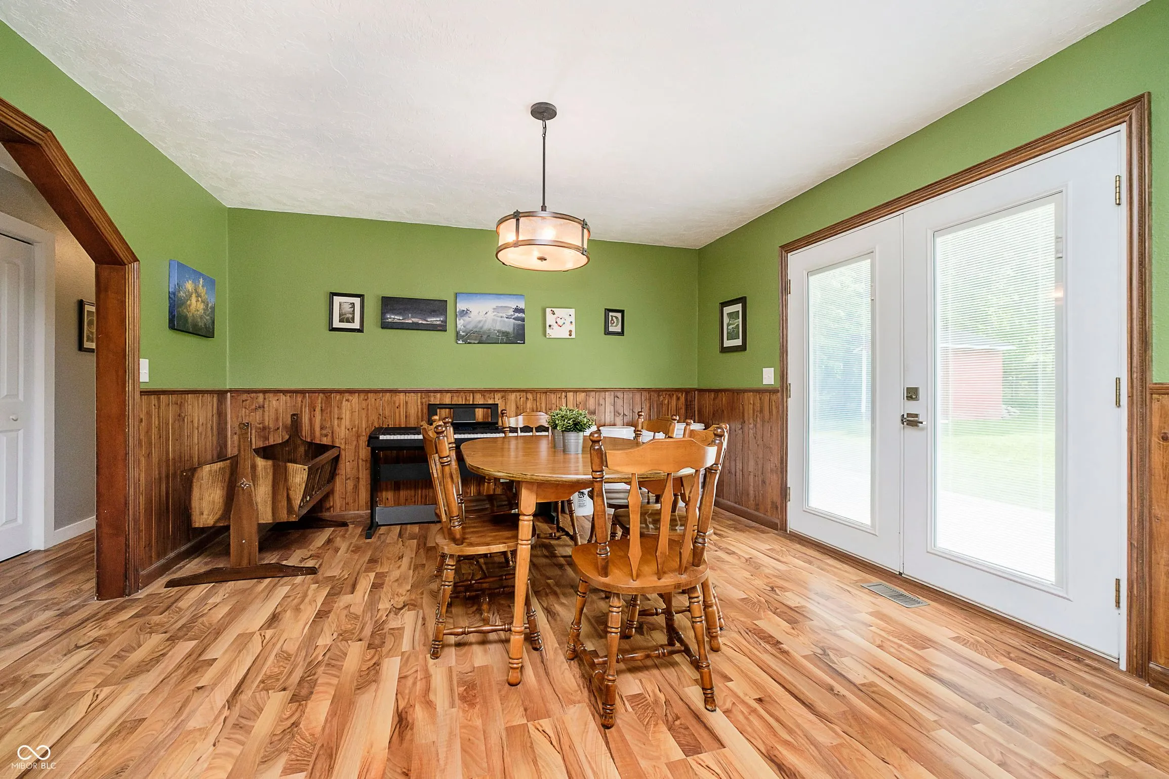 Mooresville, Indiana 46158, United States, 3 Bedrooms Bedrooms, ,1 BathroomBathrooms,Residential,Pending,127136